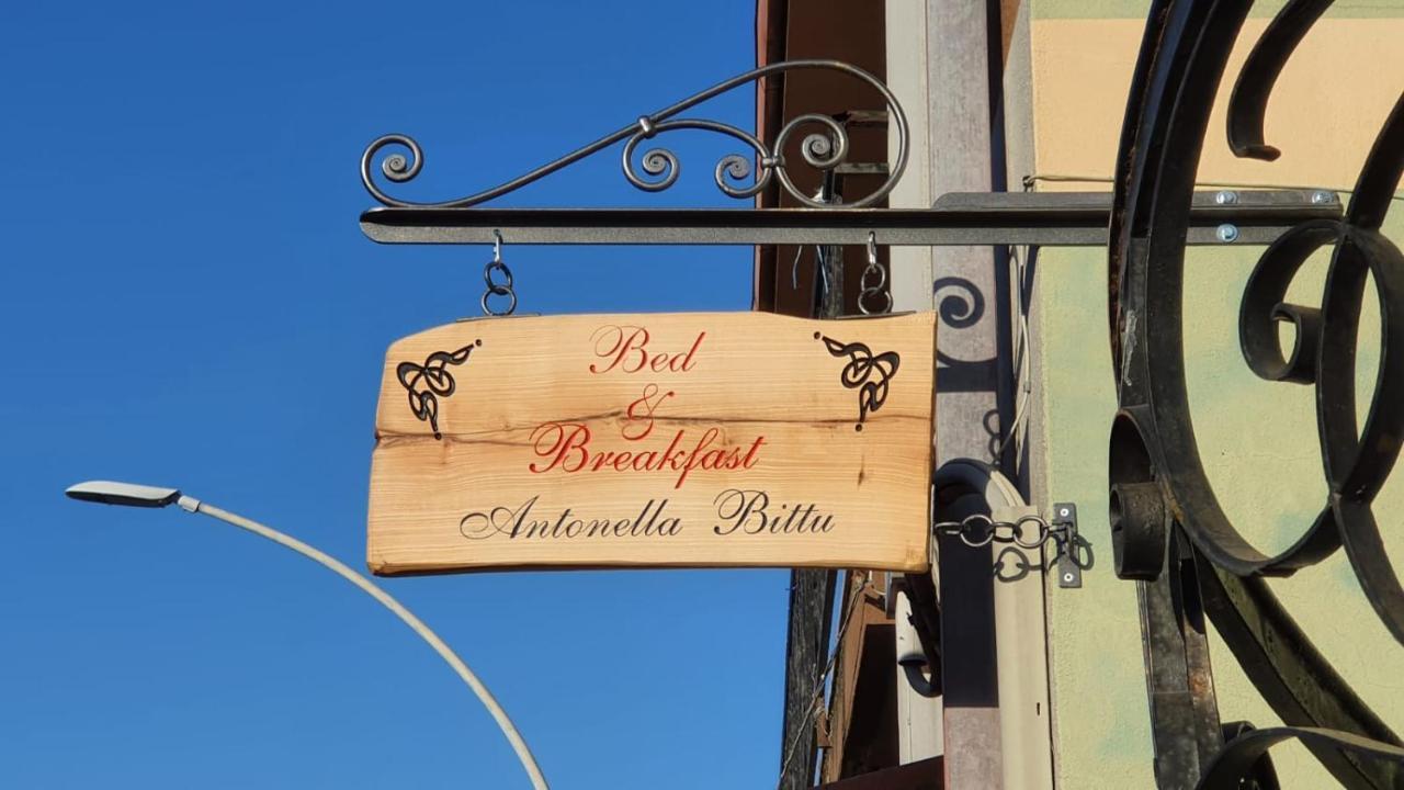 B&B Da Antonella Samugheo Exteriör bild
