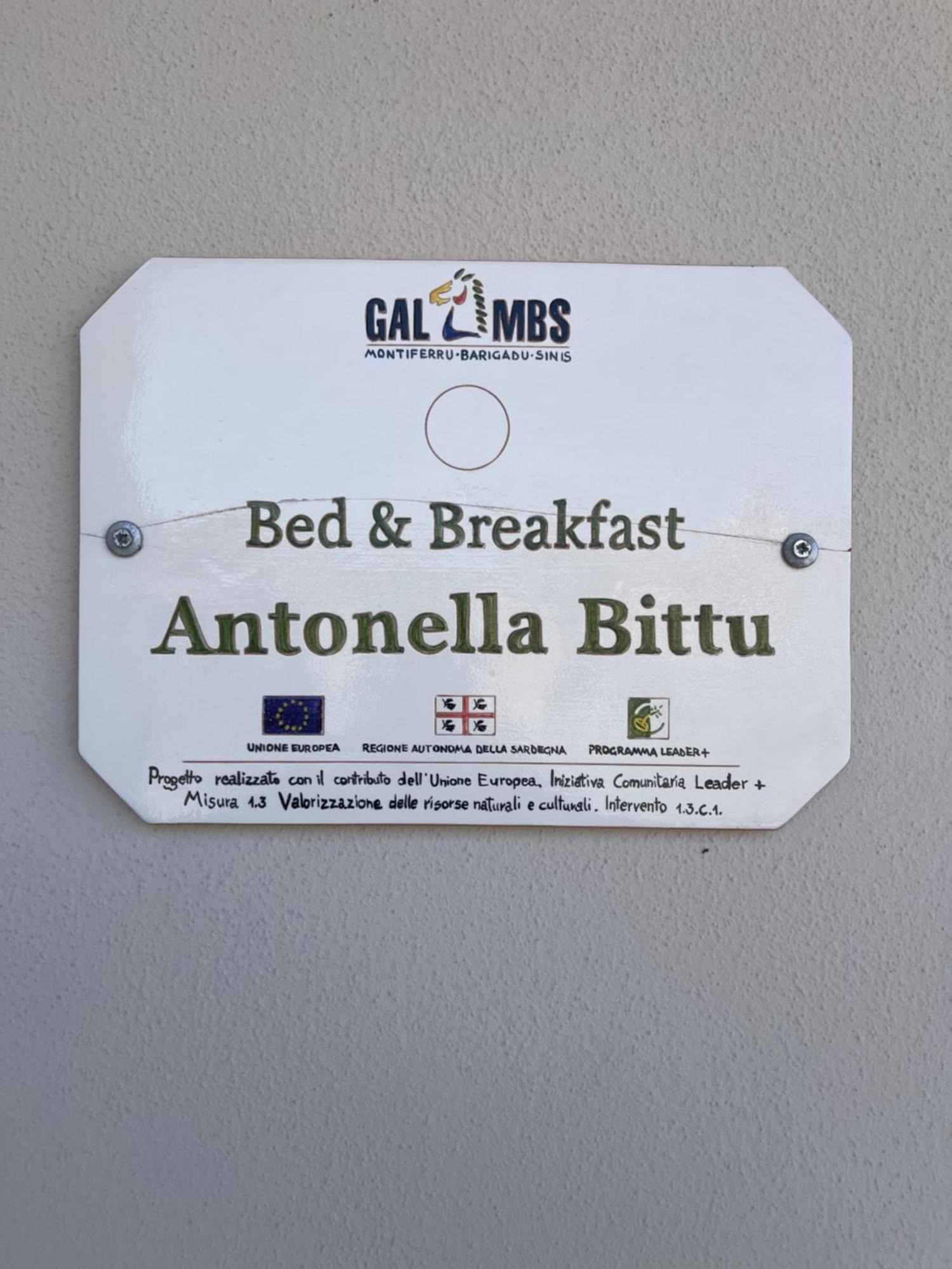 B&B Da Antonella Samugheo Exteriör bild